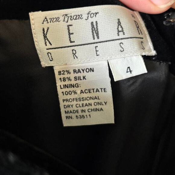 Anne Klein for Kenar Black Velvet Gown Size 4 Off Shoulder Evening Dress - Picture 3 of 8